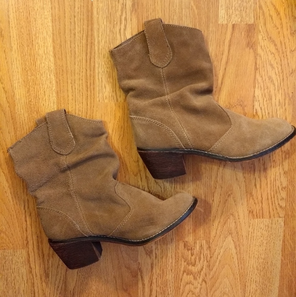Steve Madden P-Turner Tan Suede Booties